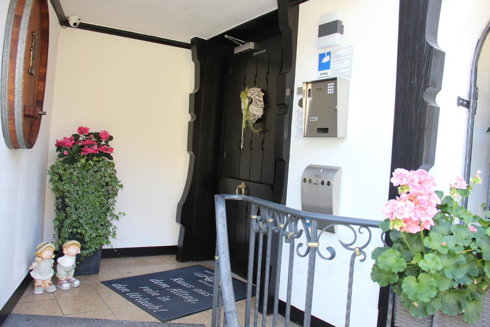 Hotel Altes Winzerhaus Cochem Exterior foto